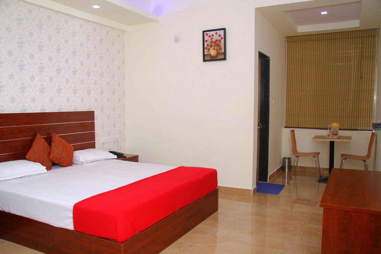 Hotel Kateel International Karkal Buitenkant foto