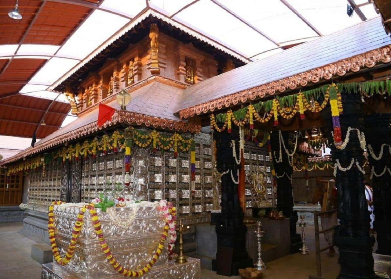 Hotel Kateel International Karkal Buitenkant foto